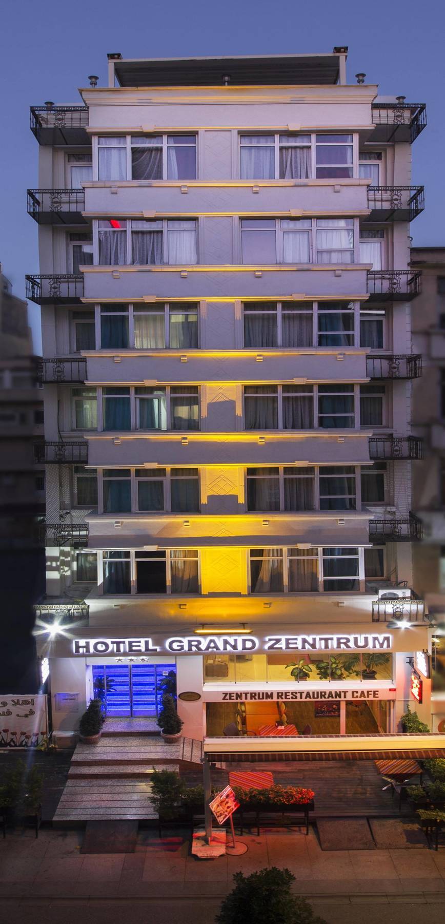 Grand Zentrum Hotel & Cafe Restaurant - Taksim Square Istanbul Exterior photo