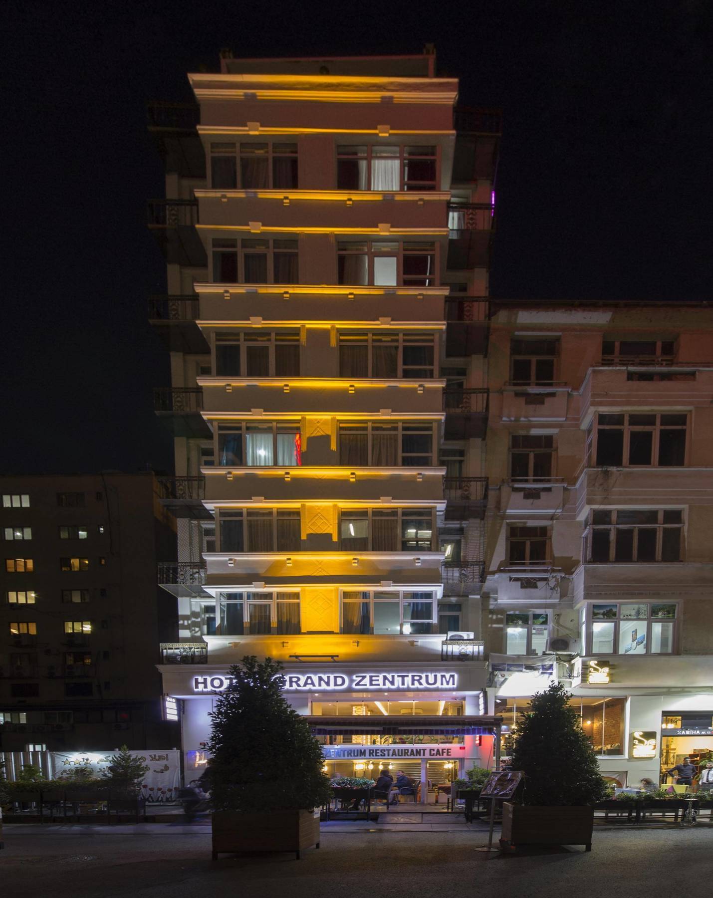 Grand Zentrum Hotel & Cafe Restaurant - Taksim Square Istanbul Exterior photo